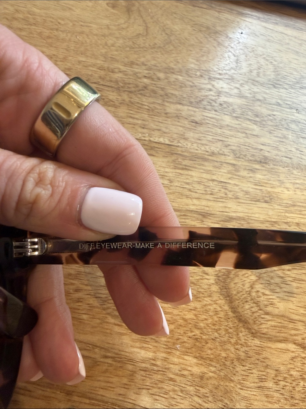 Diff Sunglasses - Picture 2 of 3